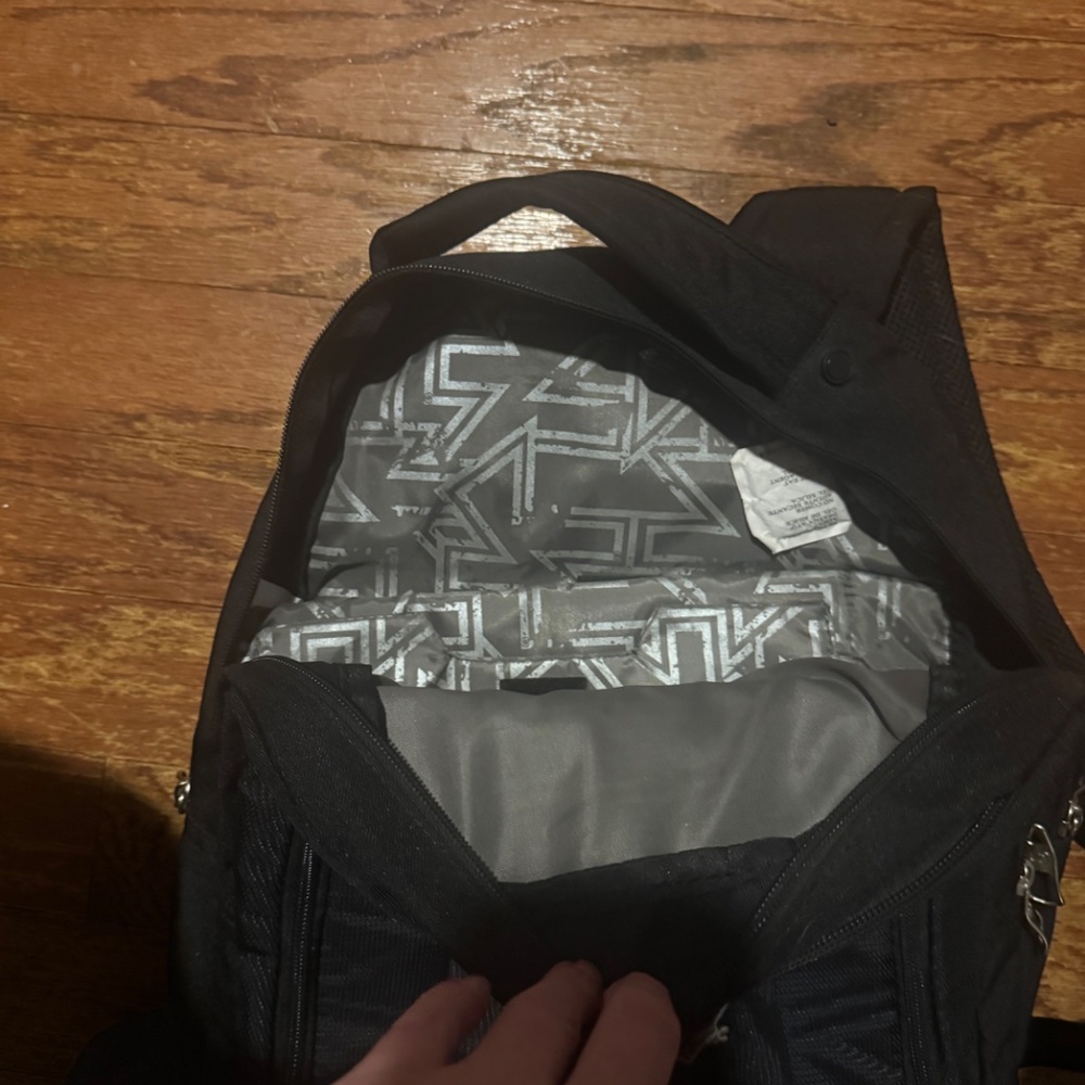 Budweiser Ogio backback - Picture 6 of 6